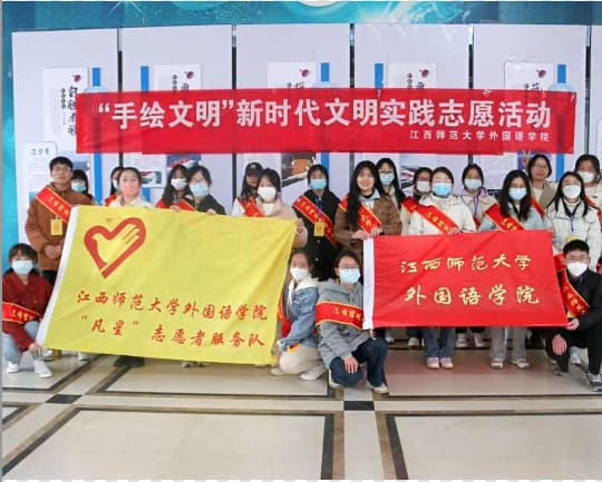 �����L�������r����������������^