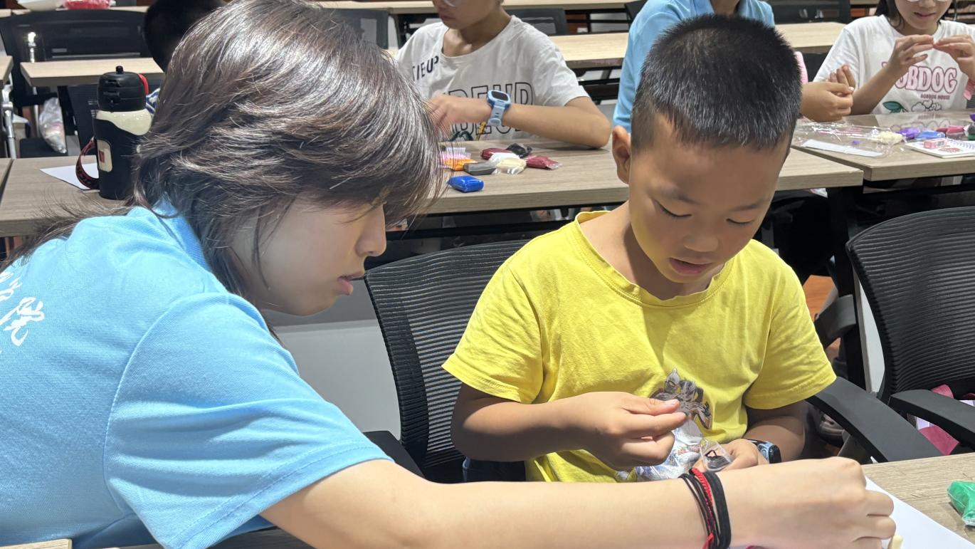 Ȥζ��W(xu��)�x�ܣ�����(j��ng)���ʌ�(sh��)�`����(m��ng) �����ؑc������W(xu��)��(j��ng)��(j��)�c����W(xu��)Ժ�ѹ�Ӣ־Ը����(w��)�(du��)��^(q��)����