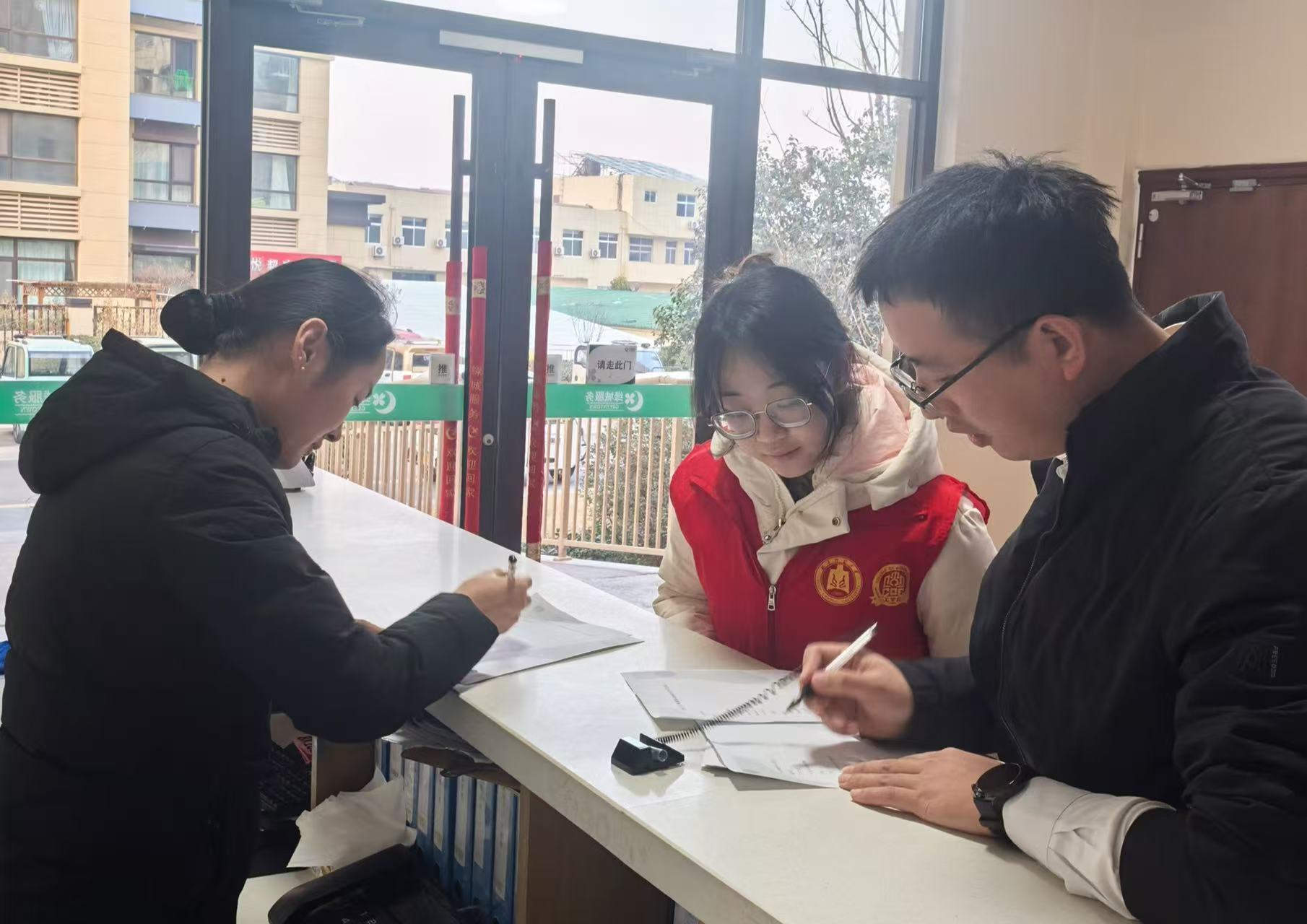 ��^���������N�����������������`����M���������f������^�M���{��