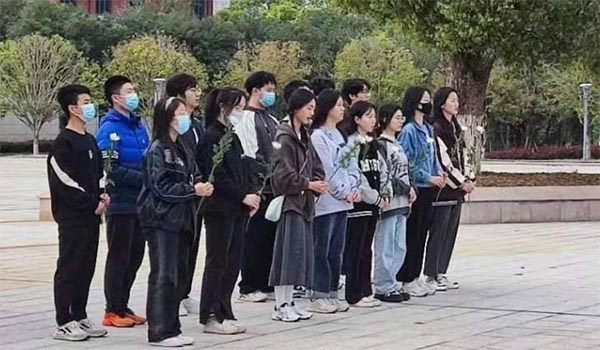 һ��һ������һ�qһ׷˼