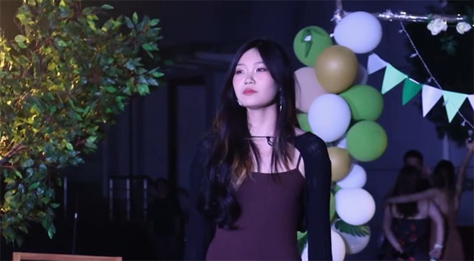 ���S�ӵ������Е���