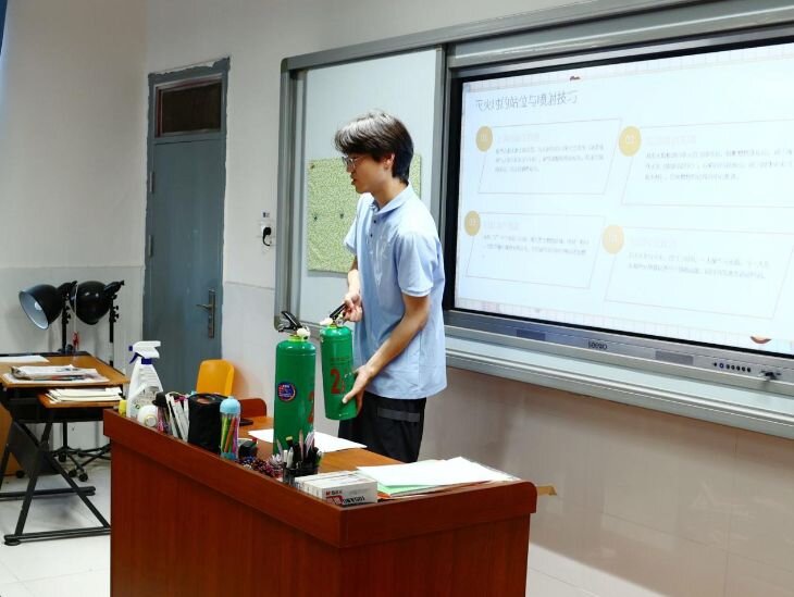 ��������F��º������С�W֧�����n���ഺ���l�����º������L������ƪ