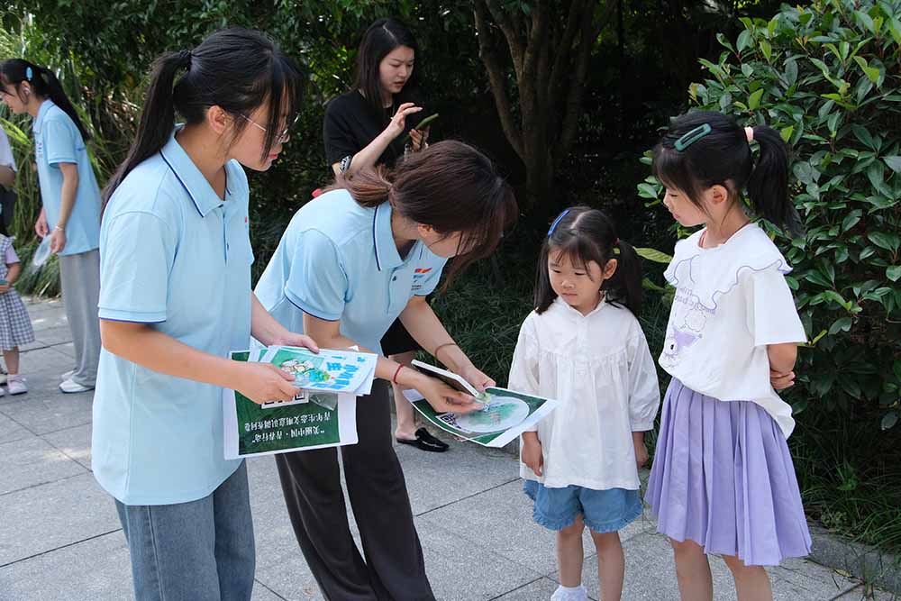 �оGɫ�L(zh��ng)��·����(zh��ng)���h(hu��n)��������(bi��o)��