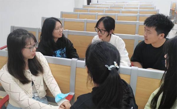 �̌WԺ�_չ���W����Ҫָʾ���񣬠����r�����M���ꡱ���RС�M���