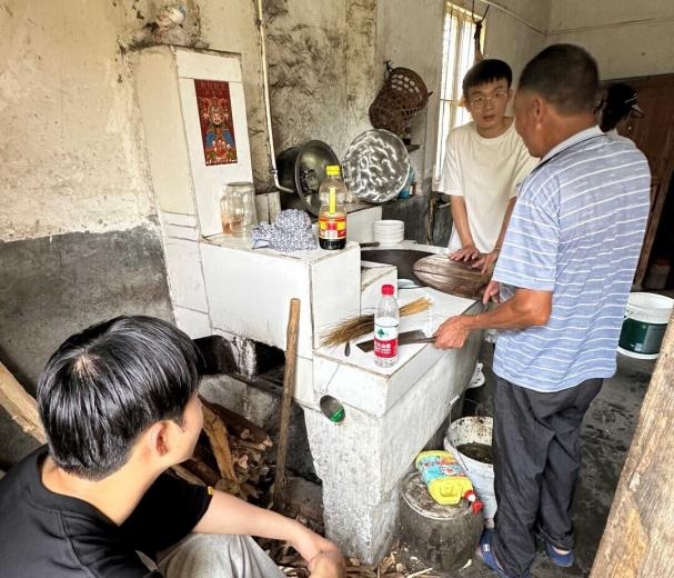 н��������ʮ�d���ഺ��������Ȼ,���y�ֹ����_���С����`�F�ٳ���