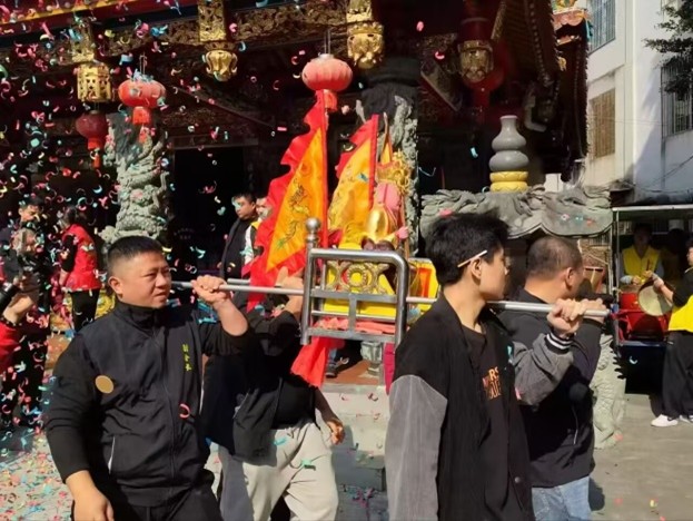 ���������Ļ������V�´��A�¡����������A�ǻۣ��p�Ž�ͬ�x�����`�̽�����l��������