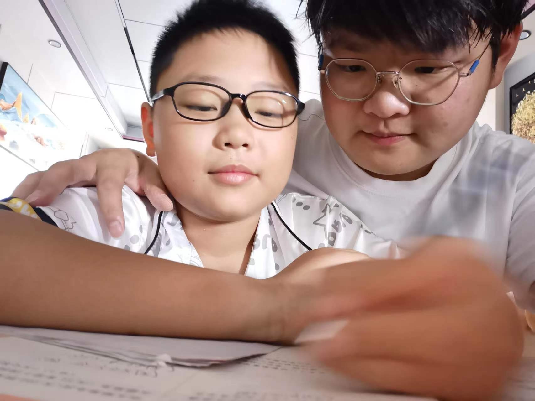 ���頿���أ���ůͯ�ġ�����������`