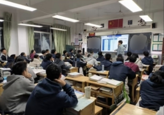  �ط��ЌW(xu��)ĸУ��(sh��)�` ��У�W(xu��)���c�����W(xu��)���s����(m��ng)��