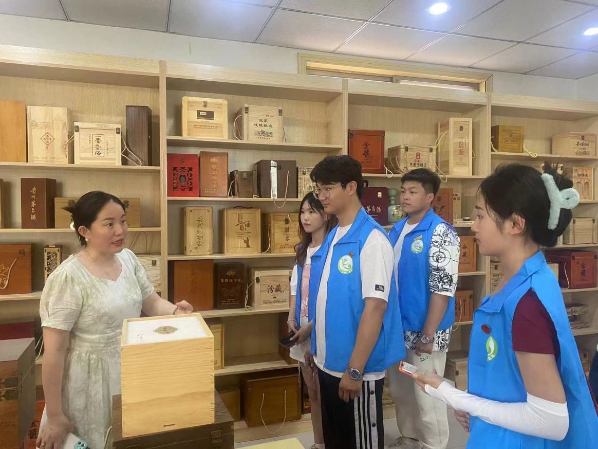 �،��µ���������ľ��(chu��ng)��Ʒ