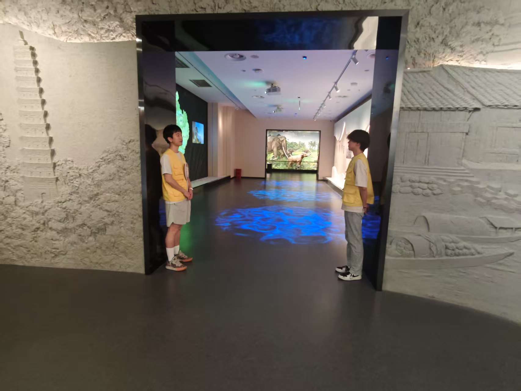 �ഺ־Ը�У��Ļ������С�������ʯ�ʹ�W(xu��)늚���Ϣ�W(xu��)Ժ�ϳ�У�^(q��)�����¡��������(hu��)��(sh��)�`�(du��)���ϳ�