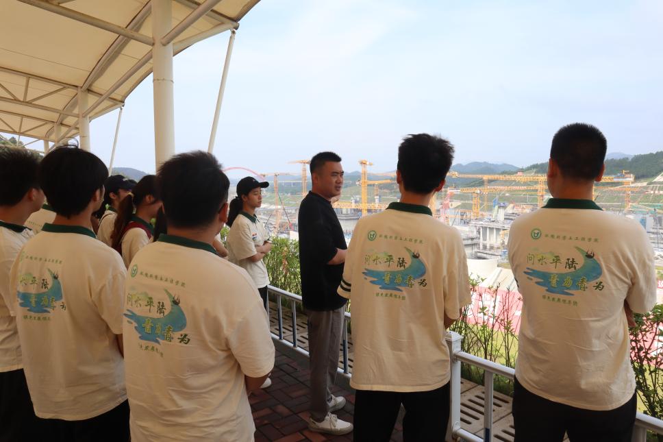 ���������顱̽�м~�����𹤌��`�F����ƽ��\���R�����̬F��