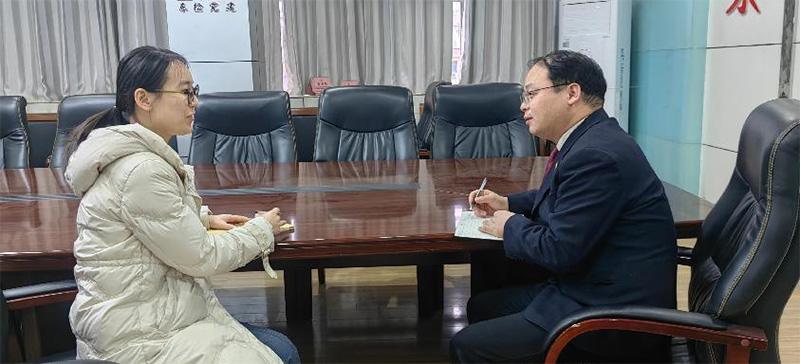 �Զ��Ļ����� ���мtɫ�Ļ�