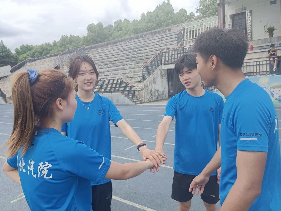 �e���³�������ǰ�ܣ������ڽK�c����