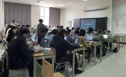 ���B�˲ţ����������V��W�A�M��Ɍ��I�����鿼