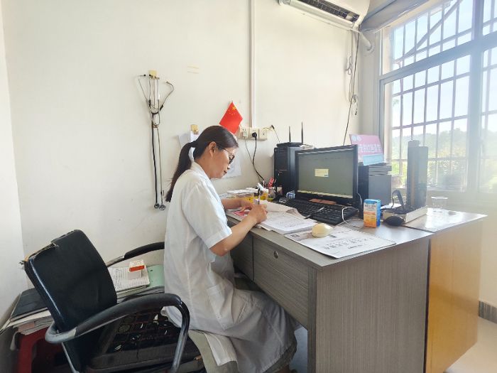 �����l(xi��ng)���ʮ���d�����񽡿������T�ˡ� ���� �������������F(tu��n)�(du��)���L����ʡ��(y��u)�㹲�a(ch��n)�h�T���_��