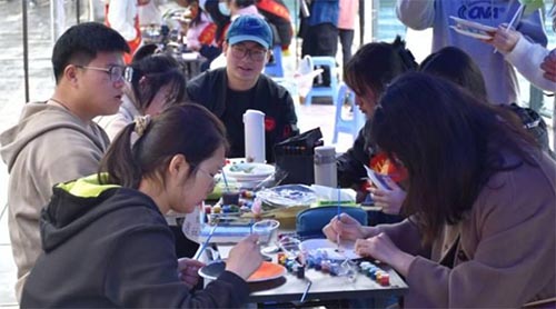 �c��ͬ�У��ܽ^���]