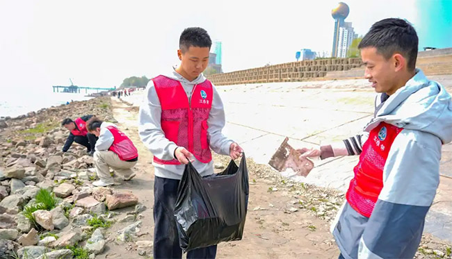 �L��߅��6����У200����W��־Ը�ߞ�ĸ�H�ӡ�������