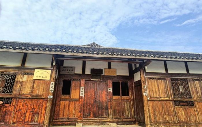 ̽�L�tɫʥ�أ��؜ظ����vʷ