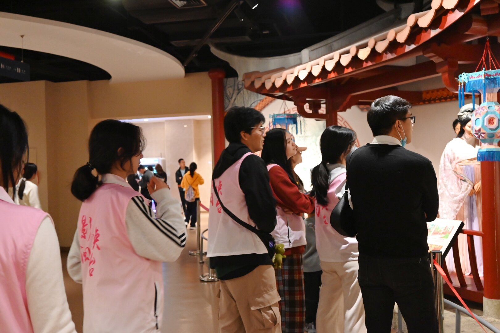 ������W(xu��)��Ӱ���}�_(t��i)����(sh��)�`�(du��) ���L�}��Ғ����z�L(f��ng)���c�r(sh��)�����L�����³�