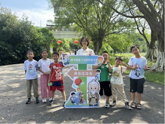 ���䝙�ć��W�������ഺ�����Ļ�����--�V�|��ͨ�I���g�WԺ�����ӵµ������`��_չ���y�Ļ�