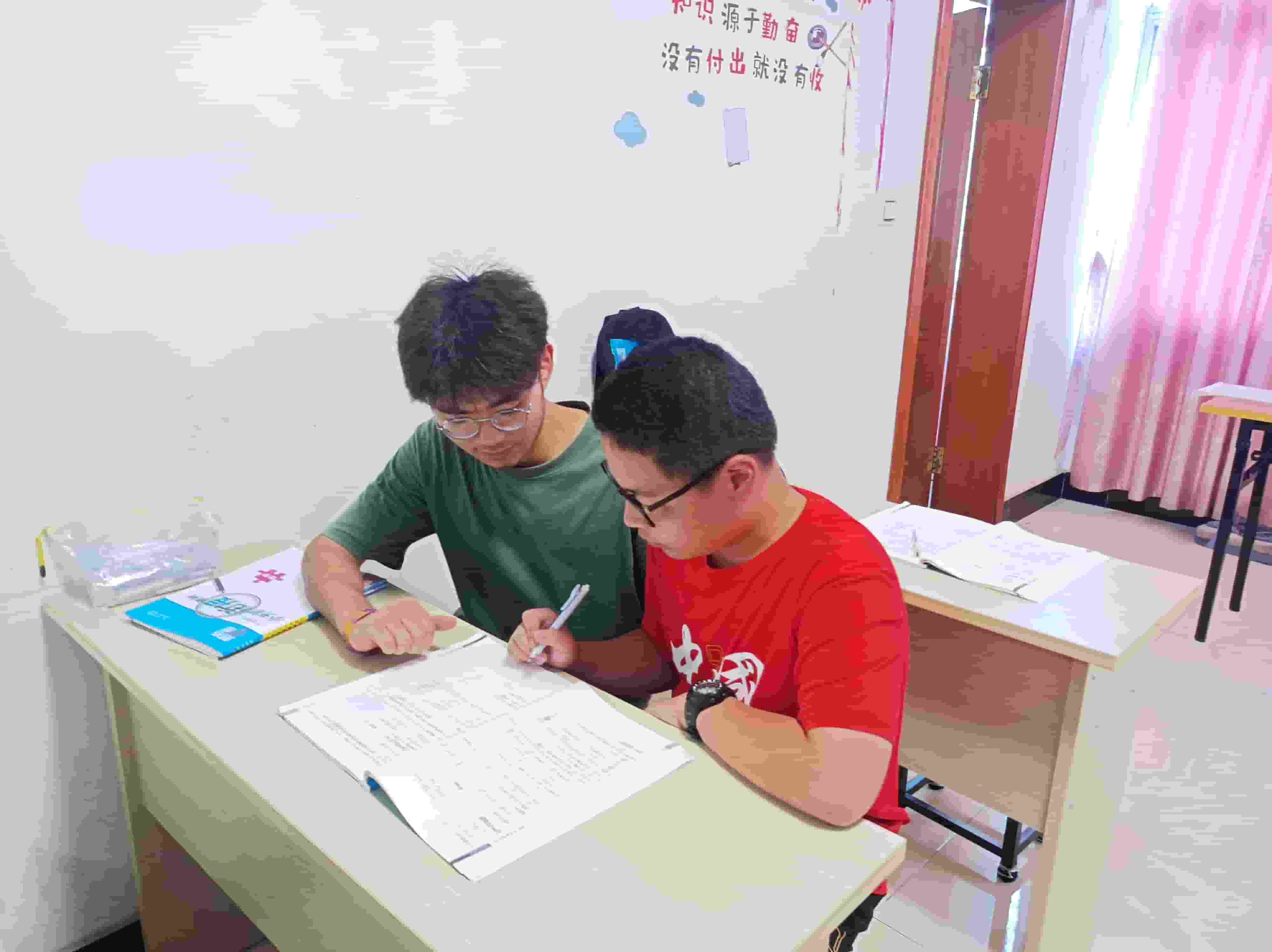 ���֠�С�֣�һ·�����---���؃�֧ͯ�̻�Ӻ��{��