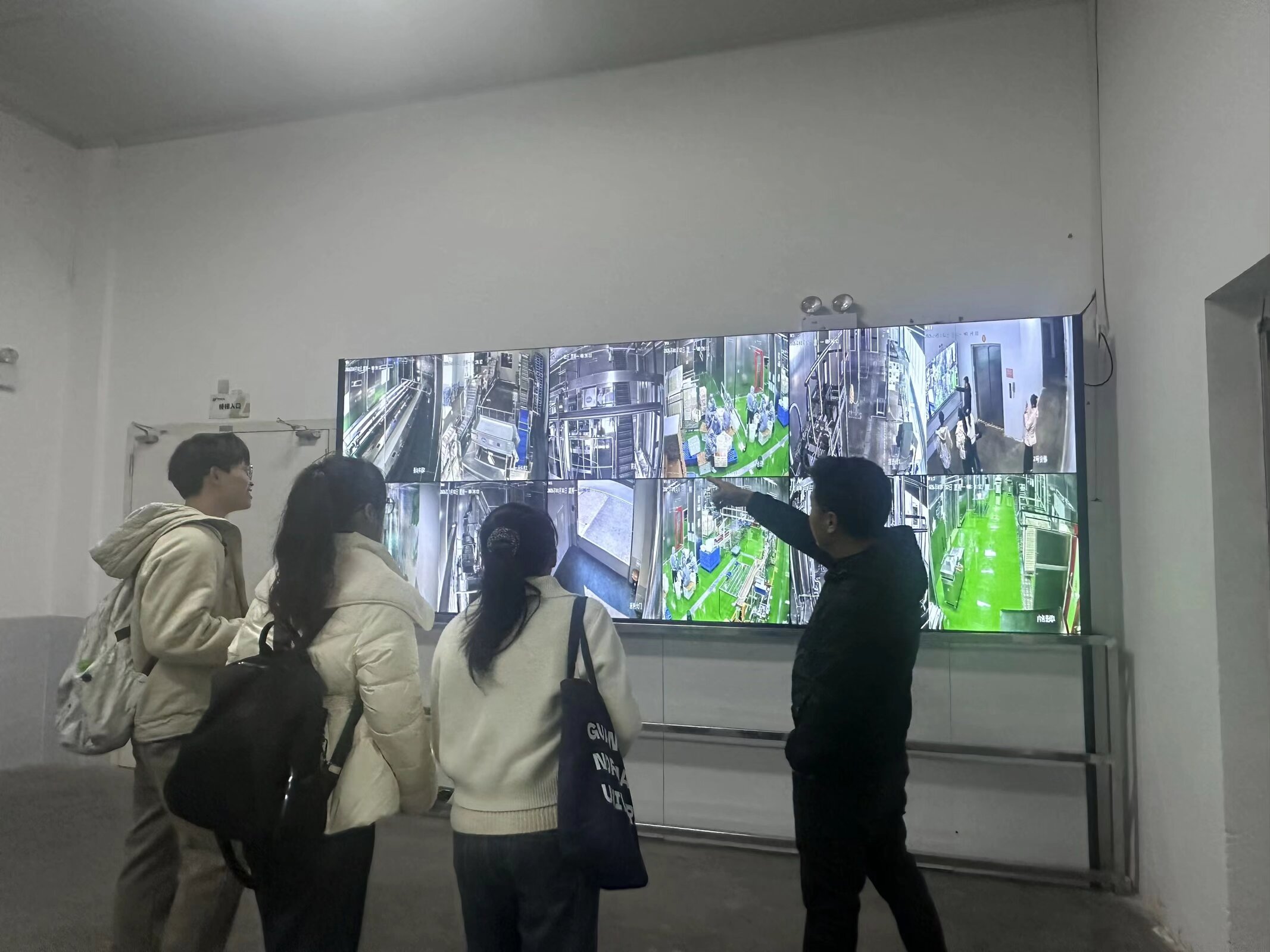 �V��������W��߅�P���Z�����`�F�����ഺ�_�������_��ǰ��