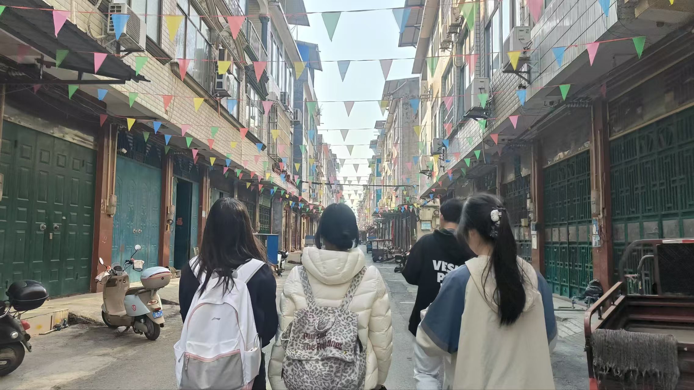 ���L�ٹȼt܊�壺���l(xi��ng)��ӛ�����|���tɫѪ�}