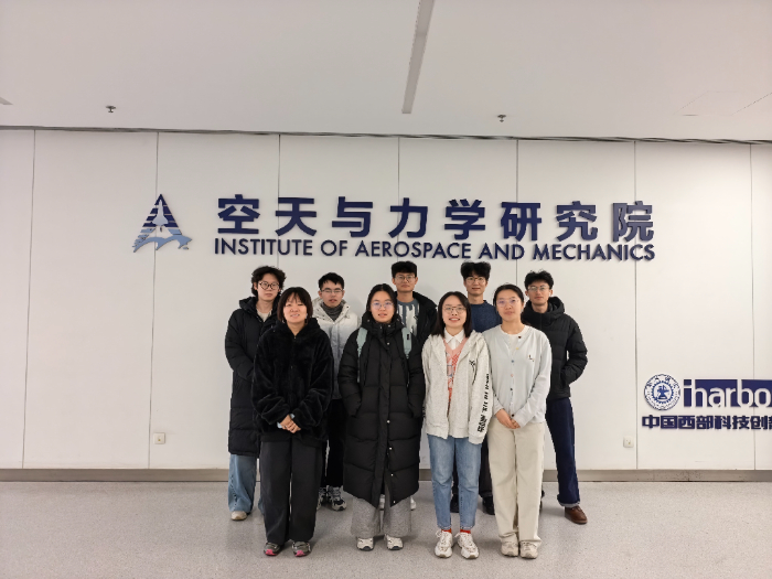 ��ئ���С����l(xi��ng)�l(f��)չ�ɾ��{(di��o)���c��(j��ng)򞆢ʾ