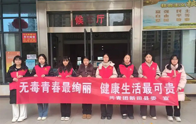 ������l��W������������������