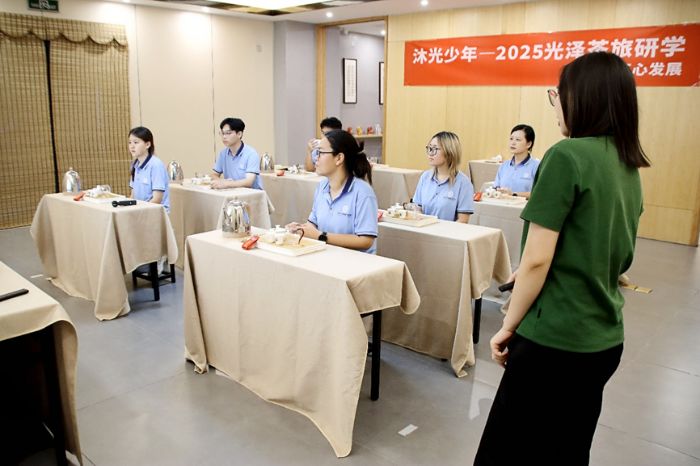 �����̌WԺ�����c���e����WԺ��W��������_չ����������`���