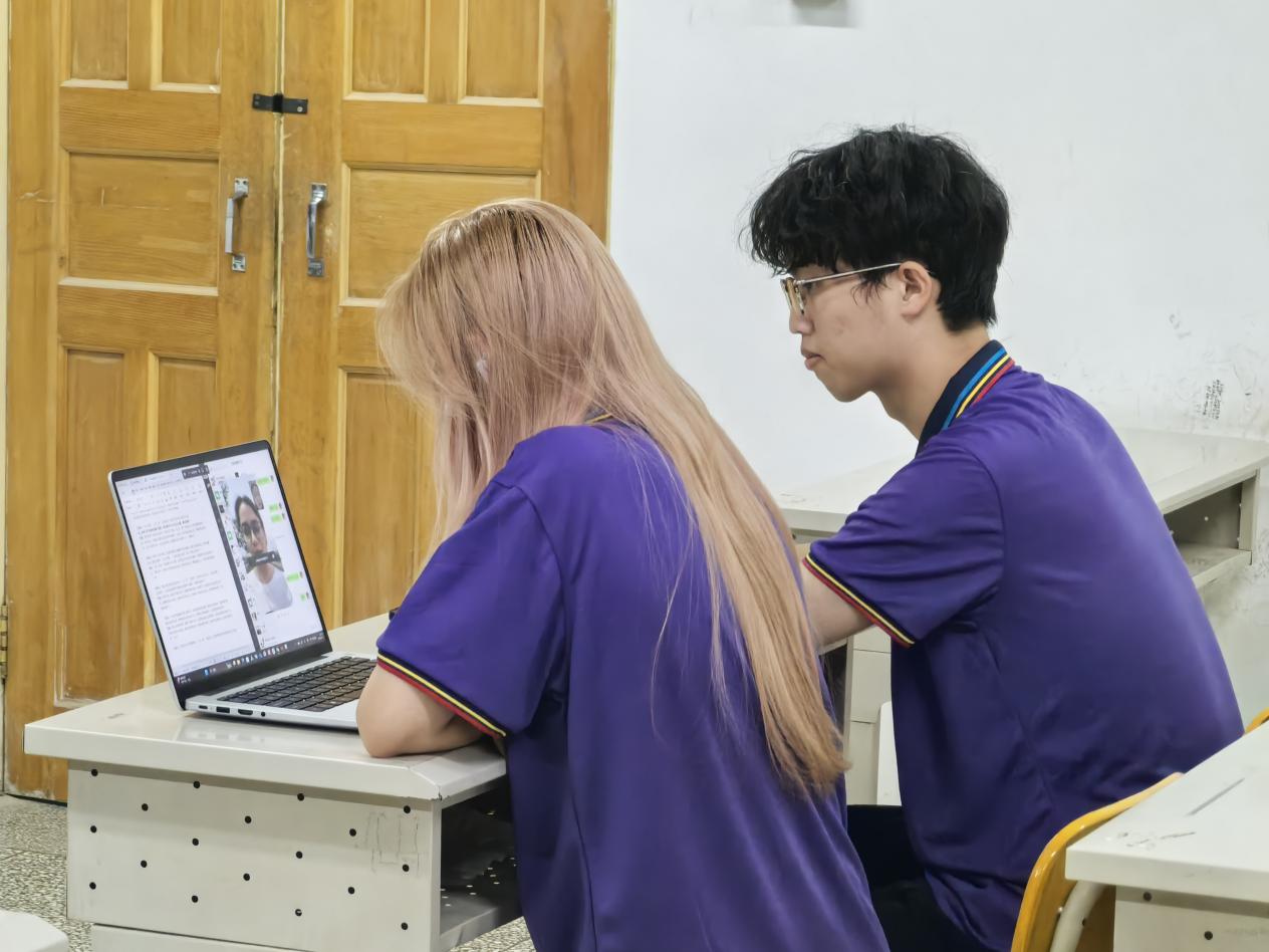 �ഺ���E�о�𣬻�������(m��ng)�@��(d��n)��(d��ng)